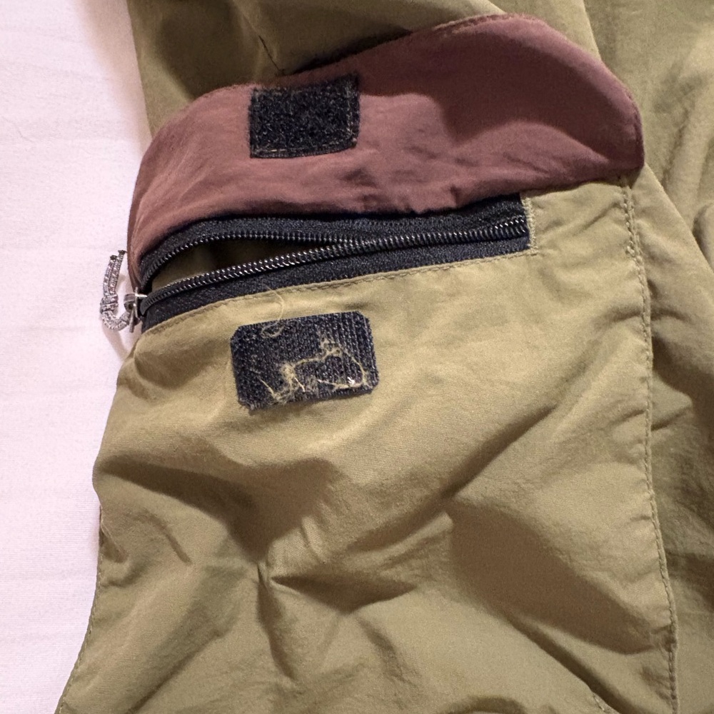 Women’s Green Sherpa Hiking Skirt - Picture 8 of 10